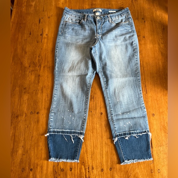 Vintage America Denim - Vintage America Blue Distressed Boho Crop Jeans with Paint-Splatter